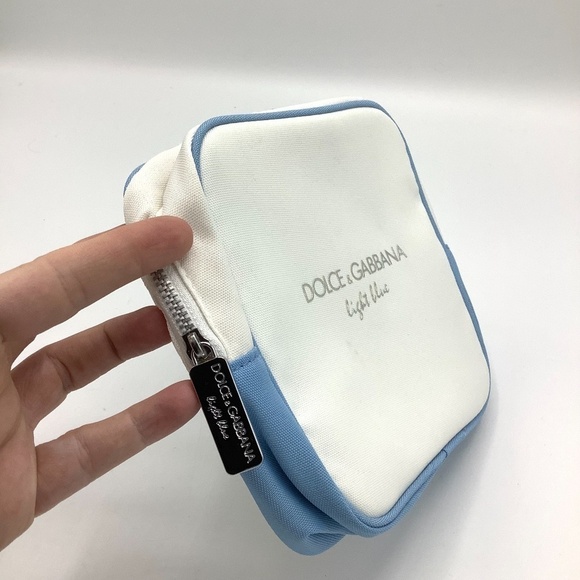 NEW Dolce & Gabbana Cosmetic Bag - Picture 5 of 9